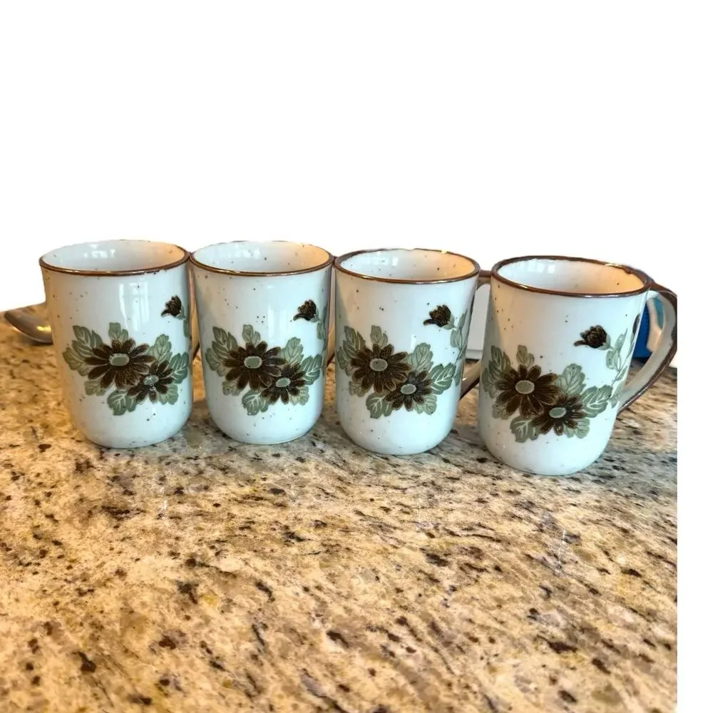 4 Retro CottageCore Floral‎ Speckled Stoneware Mugs Green Brown Flowers EUC
